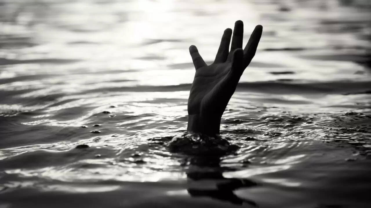 राजस्थान में गोरिधाम कुंड में डूबने से दो सुरक्षा अधिकारियों की मौत