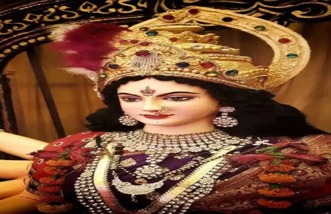 झाड़ग्राम : 400 वर्ष पुरानी परंपरा, रात में होती है प्रहराज राजबाड़ी में नवपत्रिका पूजा