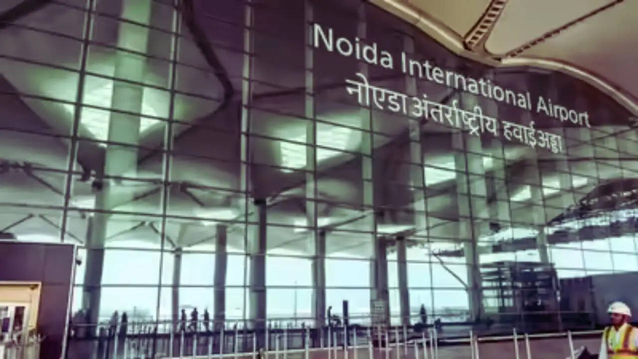 नोएडा अंतरराष्ट्रीय एयरपोर्ट का उद्घाटन: पीएम मोदी करेंगे ऐतिहासिक शुरुआत