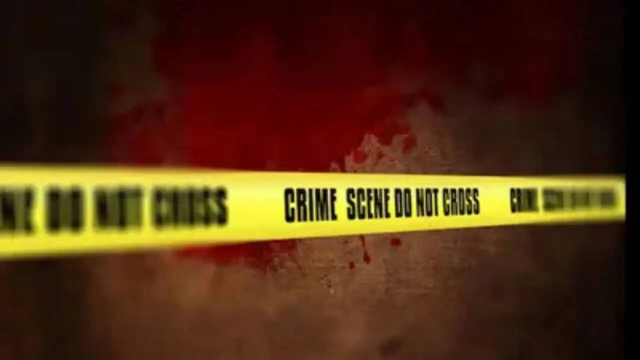 दिल्ली में मां-बेटी की हत्या: पड़ोसी संदिग्ध, पुलिस ने तेज की जांच