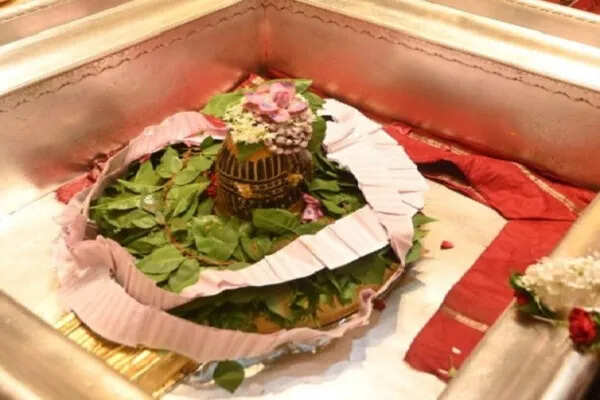 त्रयोदशी श्राद्ध पर शुक्र प्रदोष और मासिक शिवरात्रि का महत्व