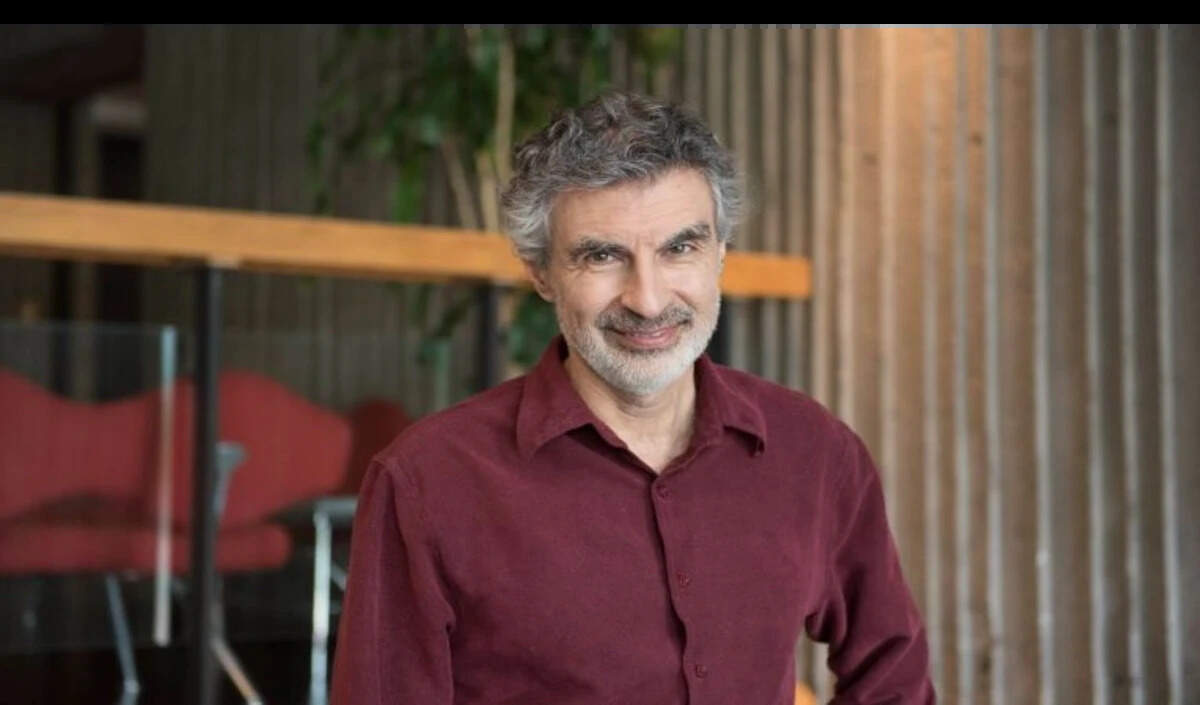 एआई चैटबॉट्स की सकारात्मकता: एक गंभीर समस्या का खुलासा