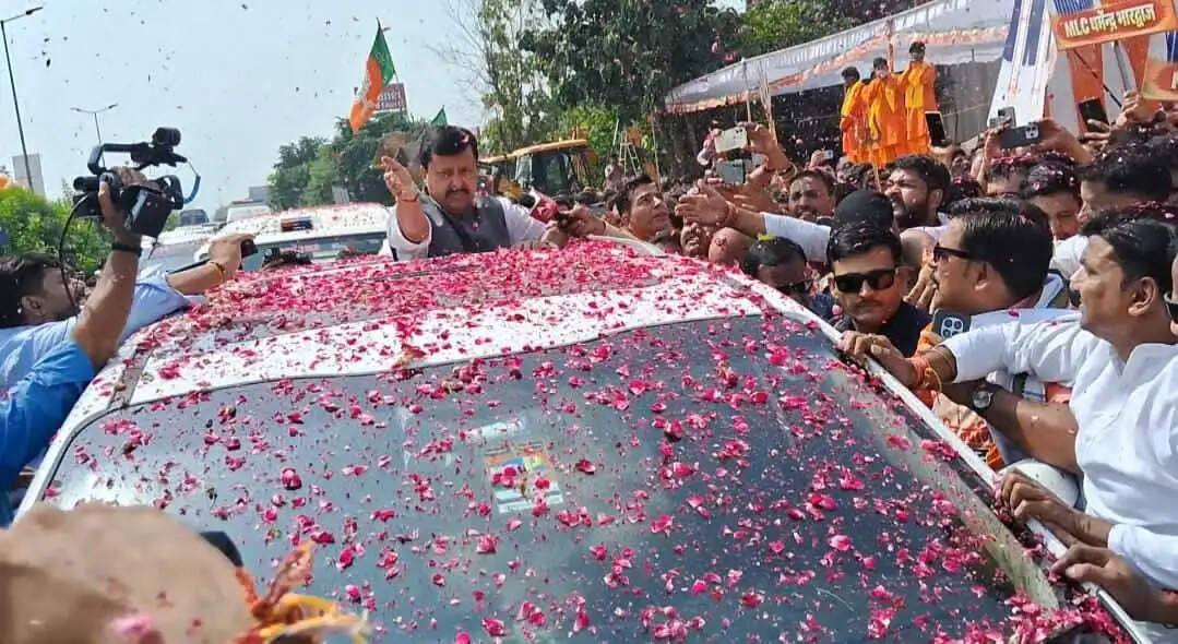 सीएम योगी ने मेरठ में कार्यकर्ताओं को उत्साहित किया, संगठन को मजबूत करने का दिया संदेश