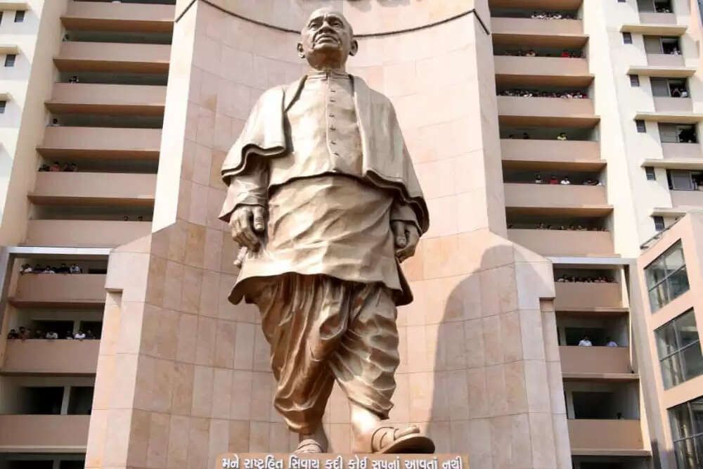 सरदार पटेल का सोमनाथ मंदिर पुनर्निर्माण: एक ऐतिहासिक यात्रा