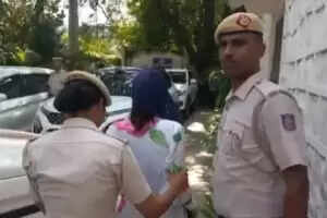 दिल्ली में बीएमडब्ल्यू दुर्घटना: वित्त मंत्रालय के उपसचिव की मौत, आरोपी गिरफ्तार