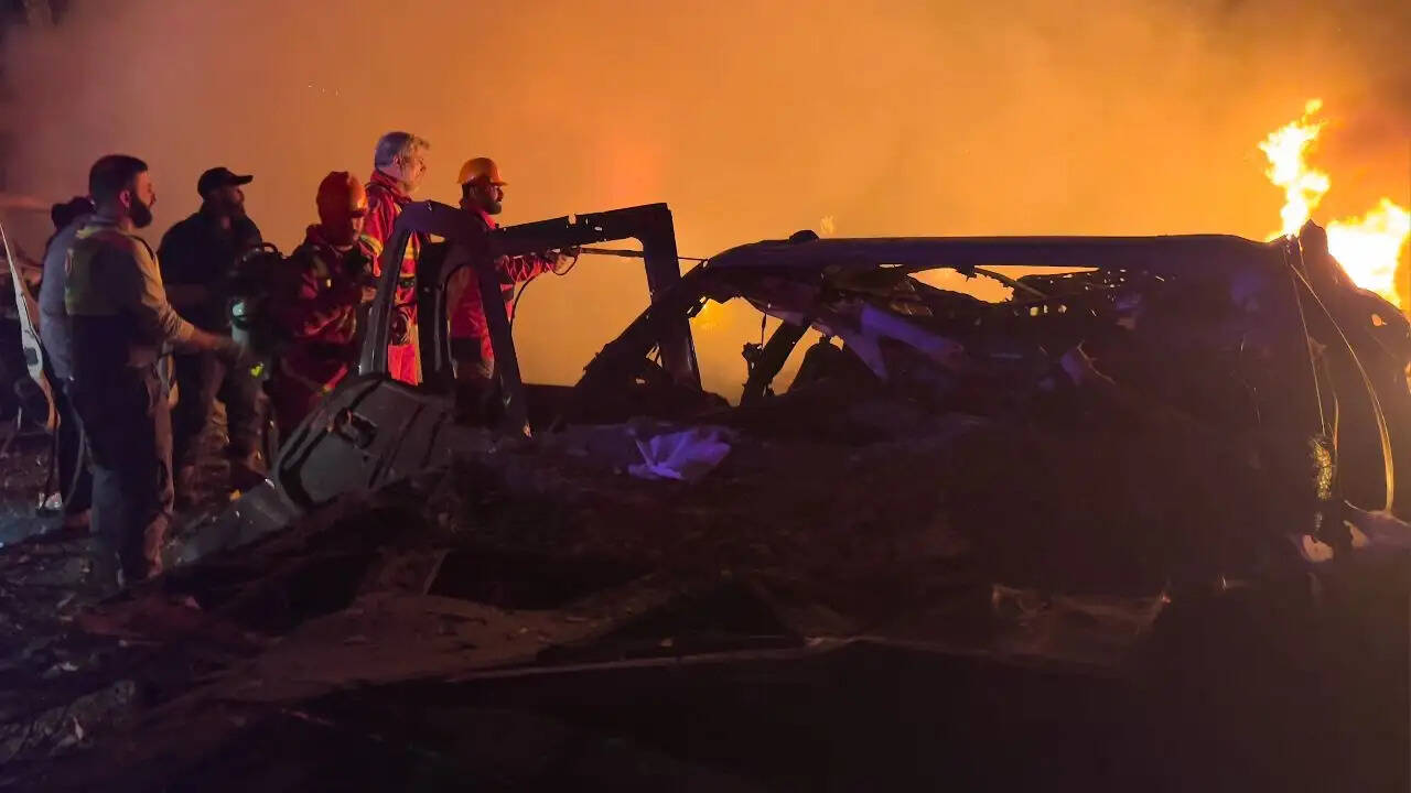 तेहरान में इजरायल की एयरस्ट्राइक: 13 की मौत, विश्वविद्यालय पर हमला