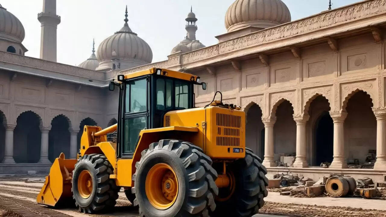 देवरिया में अब्दुल गनी शाह बाबा की मजार का ध्वस्तीकरण: सरकारी भूमि पर अवैध निर्माण का मामला