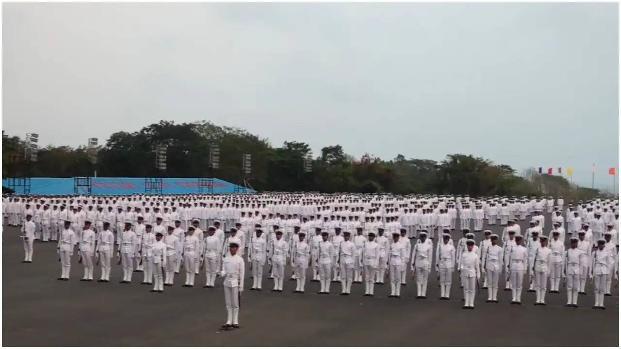 भारतीय नौसेना अग्निवीर भर्ती 2026: आवेदन प्रक्रिया और आवश्यकताएँ