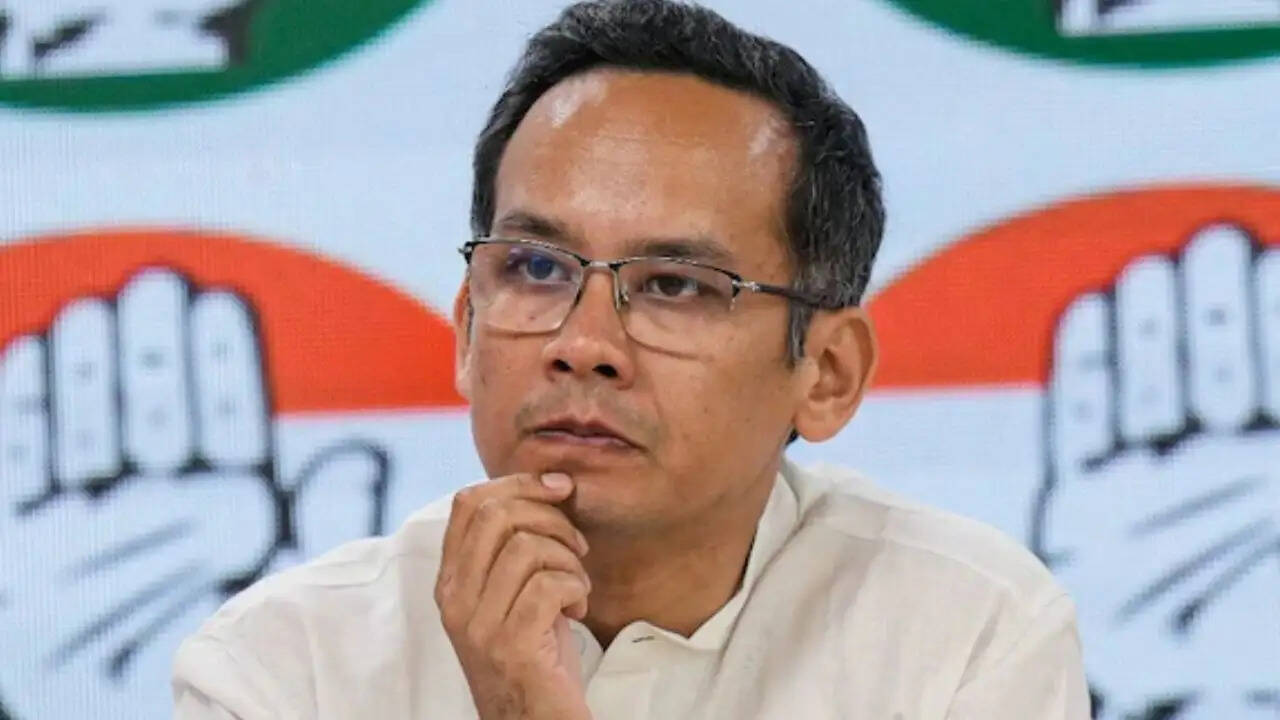 कांग्रेस नेताओं ने यूपीआई टैक्स के समर्थन के आरोपों का खंडन किया