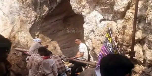 छत्तीसगढ़&nbsp;का&nbsp;मंढीप खोल गुफा&nbsp;: रहस्य, आस्था और साल&nbsp;में&nbsp;एक दिन की अनोखी यात्रा