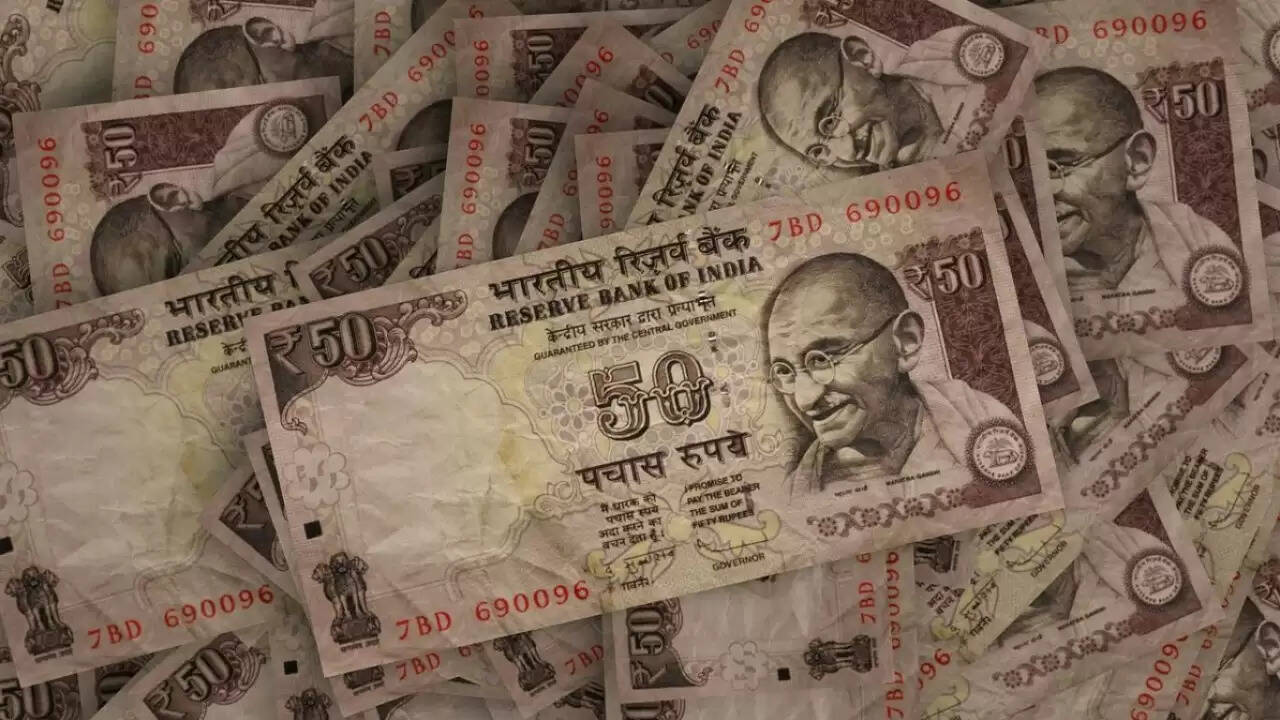 कैसे अमीर लोग अपनी संपत्ति बढ़ाते हैं: सीए नितिन कौशिक के रहस्य