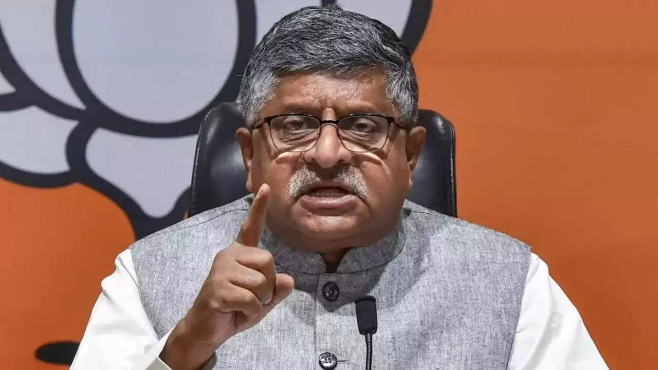 रविशंकर प्रसाद ने कोपेनहेगन में पाकिस्तान के विरोध का किया विरोध