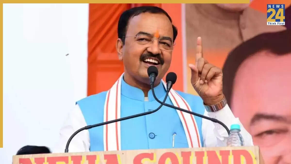डिप्टी सीएम केशव प्रसाद मौर्य का अखिलेश यादव पर हमला: PDA को बताया फर्जी