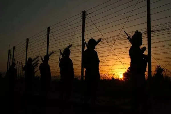 उरी सेक्टर में आतंकियों की घुसपैठ की कोशिश नाकाम, एक जवान शहीद