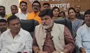 महाराष्ट्र के मंत्री ने कांग्रेस और MNS पर किया तीखा हमला