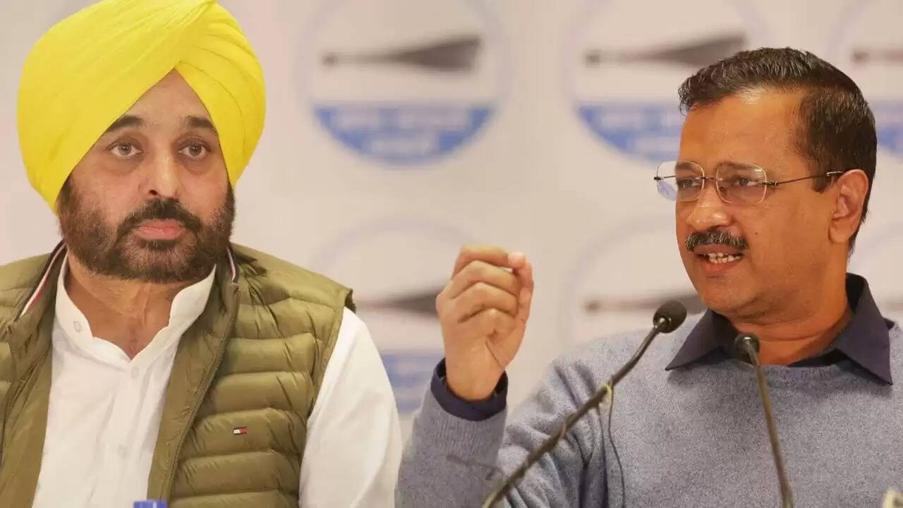 आप ने ईडी की रेड को बताया मोदी सरकार की साजिश