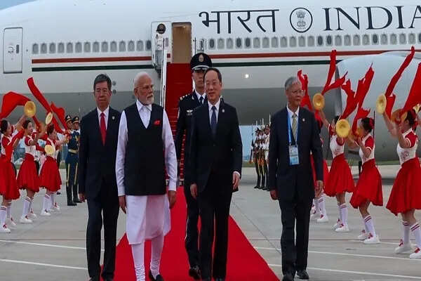 पीएम मोदी का चीन दौरा: SCO शिखर सम्मेलन में भागीदारी और भव्य स्वागत