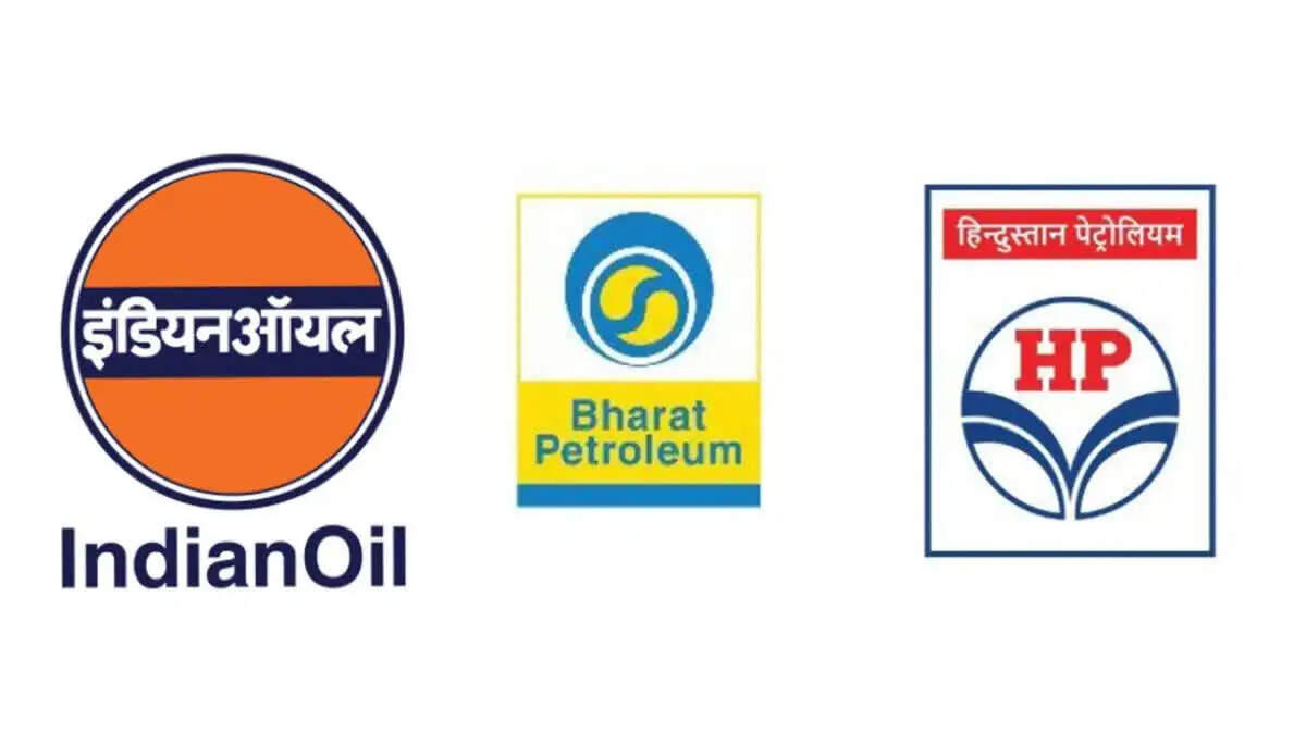 भारत में ईंधन की कोई कमी नहीं, तेल कंपनियों ने दी स्पष्टता