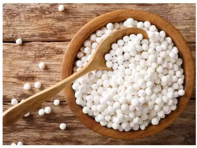 सफेद बालों को काला करने का आसान घरेलू नुस्खा