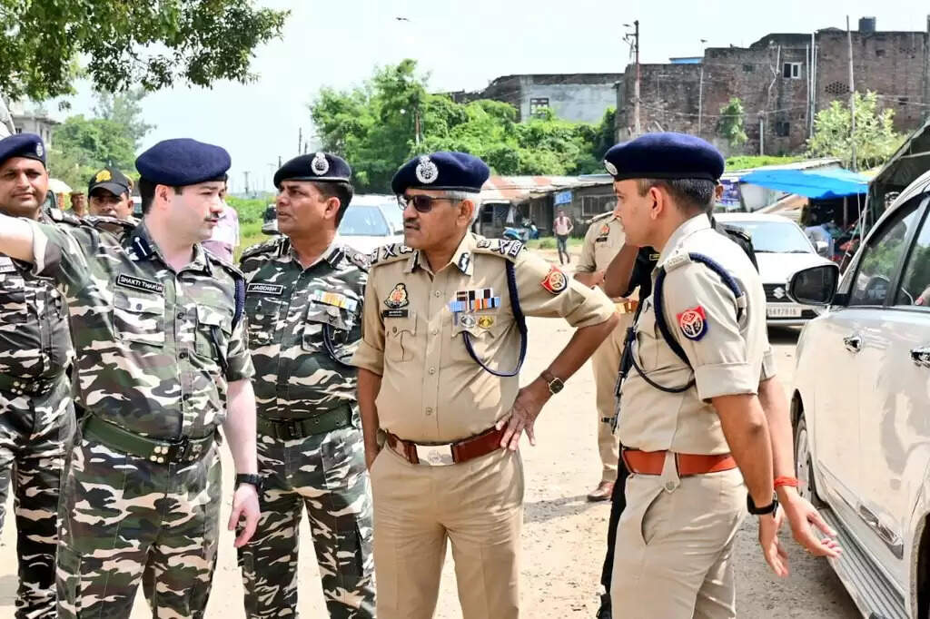 सुरक्षा व्यवस्था को मजबूत करते हुए नवरात्रि पर्व की तैयारी