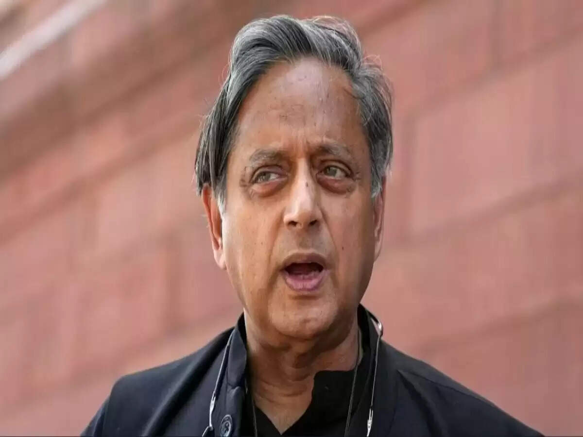 शशि थरूर का बड़ा बयान: राजनीति में देश की सेवा प्राथमिकता
