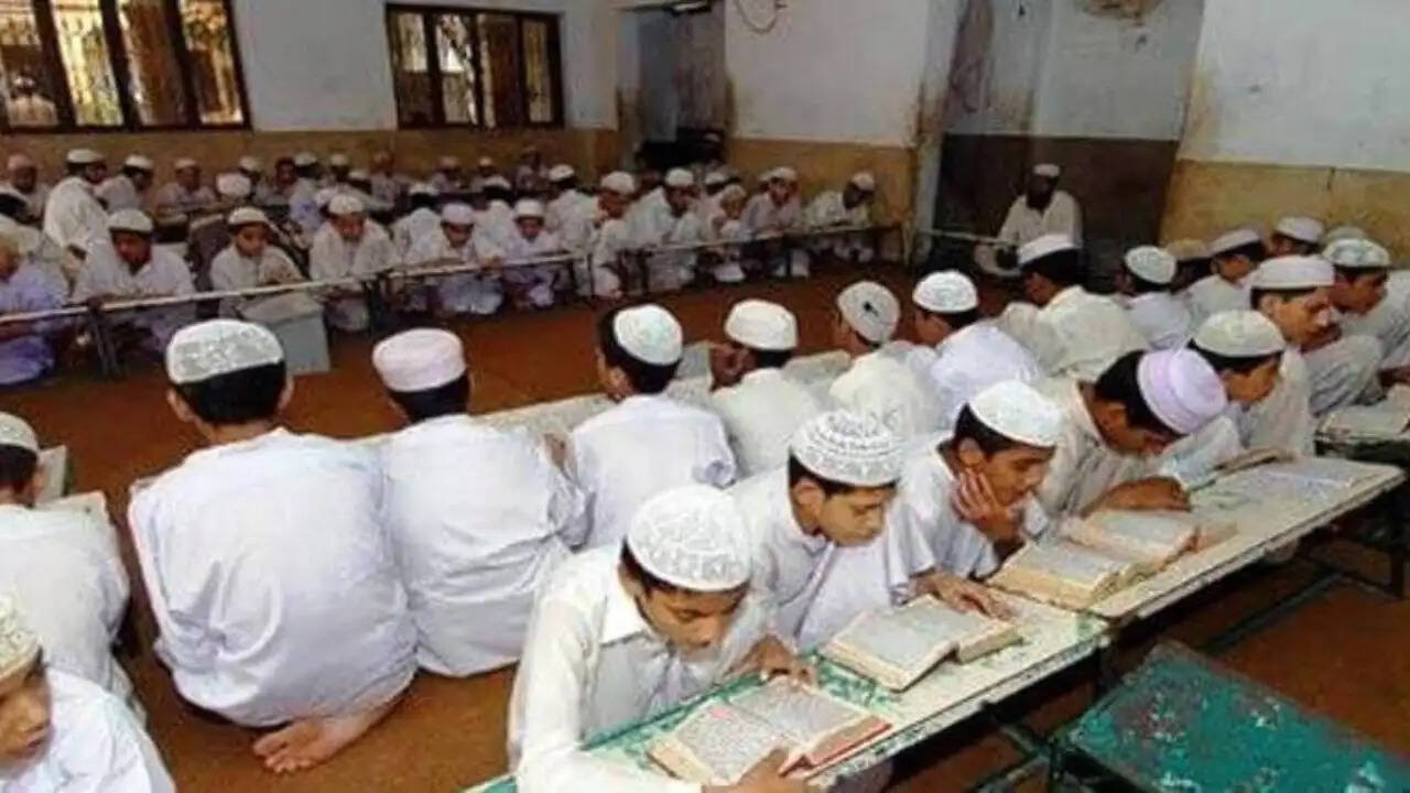 बिहार सरकार ने मदरसों का निरीक्षण करने का आदेश दिया