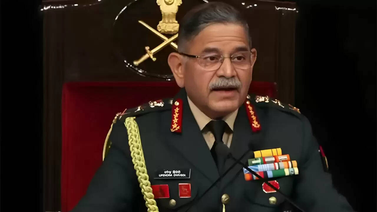 भारतीय सेना प्रमुख का पाकिस्तान को सख्त संदेश: ऑपरेशन सिंदूर जारी