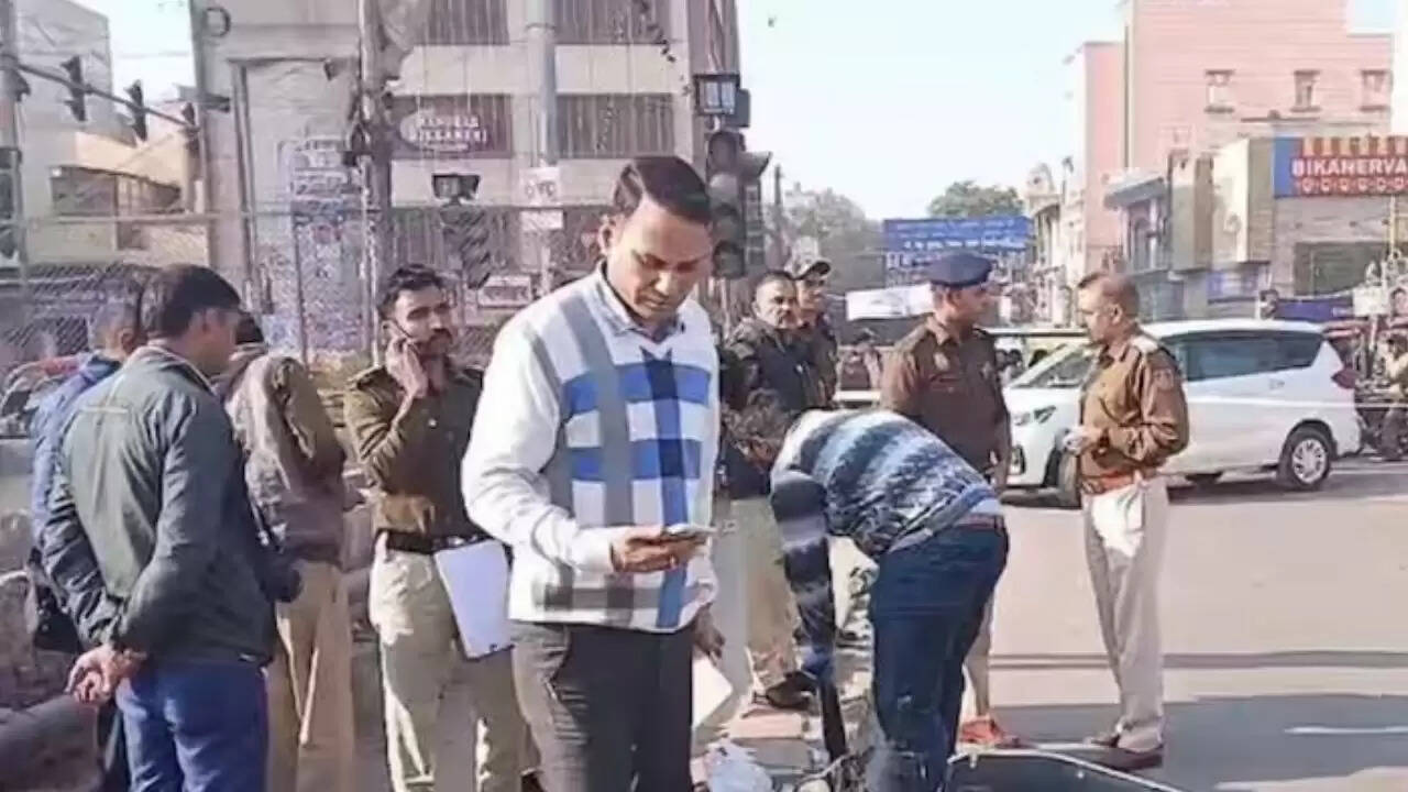 दक्षिण दिल्ली में सनसनीखेज हत्या: 69 गोलियों से भुना गया कारोबारी