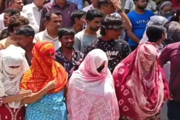 गुजरात में अवैध बांग्लादेशी घुसपैठियों के खिलाफ बड़ी कार्रवाई