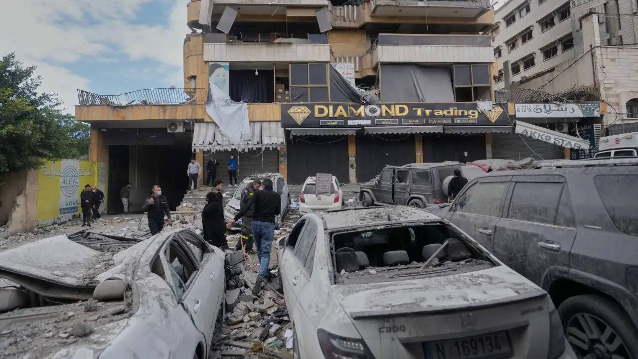 इजरायल का लेबनान पर भीषण हमला: हिजबुल्लाह के प्रमुख के भतीजे की मौत