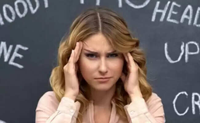 सर्दियों में महिलाओं के हार्मोनल बदलाव: जानें कैसे करें प्रबंधन