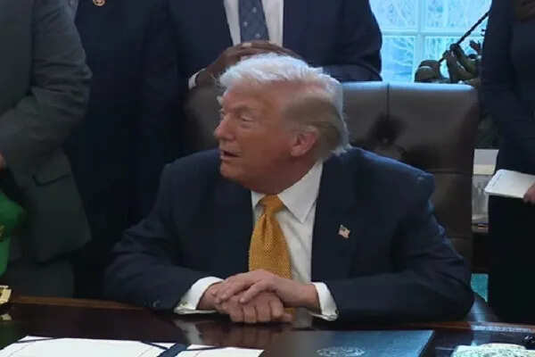 ईरान में प्रदर्शन: ट्रंप ने फांसी की योजना पर दी नई जानकारी