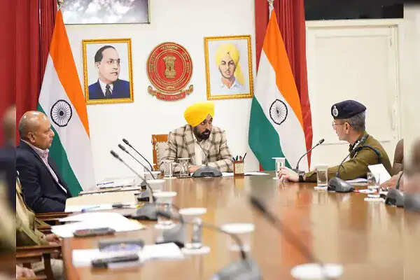 पंजाब में गैंगस्टरों के खिलाफ सख्त कार्रवाई: ऑपरेशन प्रहार की सफलता