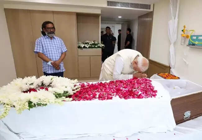 झारखंड के पूर्व मुख्यमंत्री शिबू सोरेन का निधन, नेताओं ने दी श्रद्धांजलि
