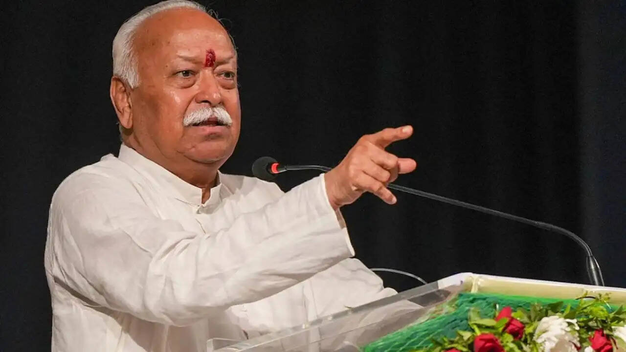 मोहन भागवत ने छात्रों के आंदोलन पर दी प्रतिक्रिया, शिक्षा बजट बढ़ाने की मांग