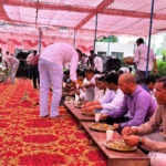 भंडारे में हजारों श्रद्धालुओं ने लिया प्रसाद