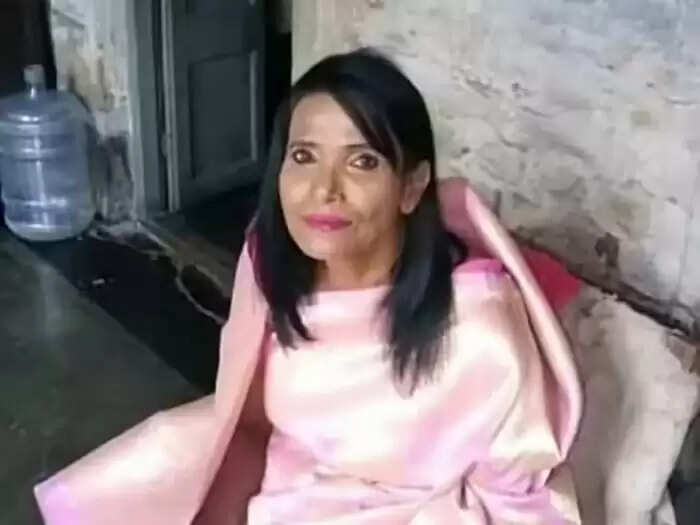 Ranu Mondal: एक समय की रईस बेटी, आज कीड़ों के बीच जी रही हैं