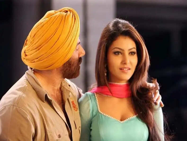 उर्वशी रौतेला का 32वां जन्मदिन: सनी देओल के साथ किया था डेब्यू