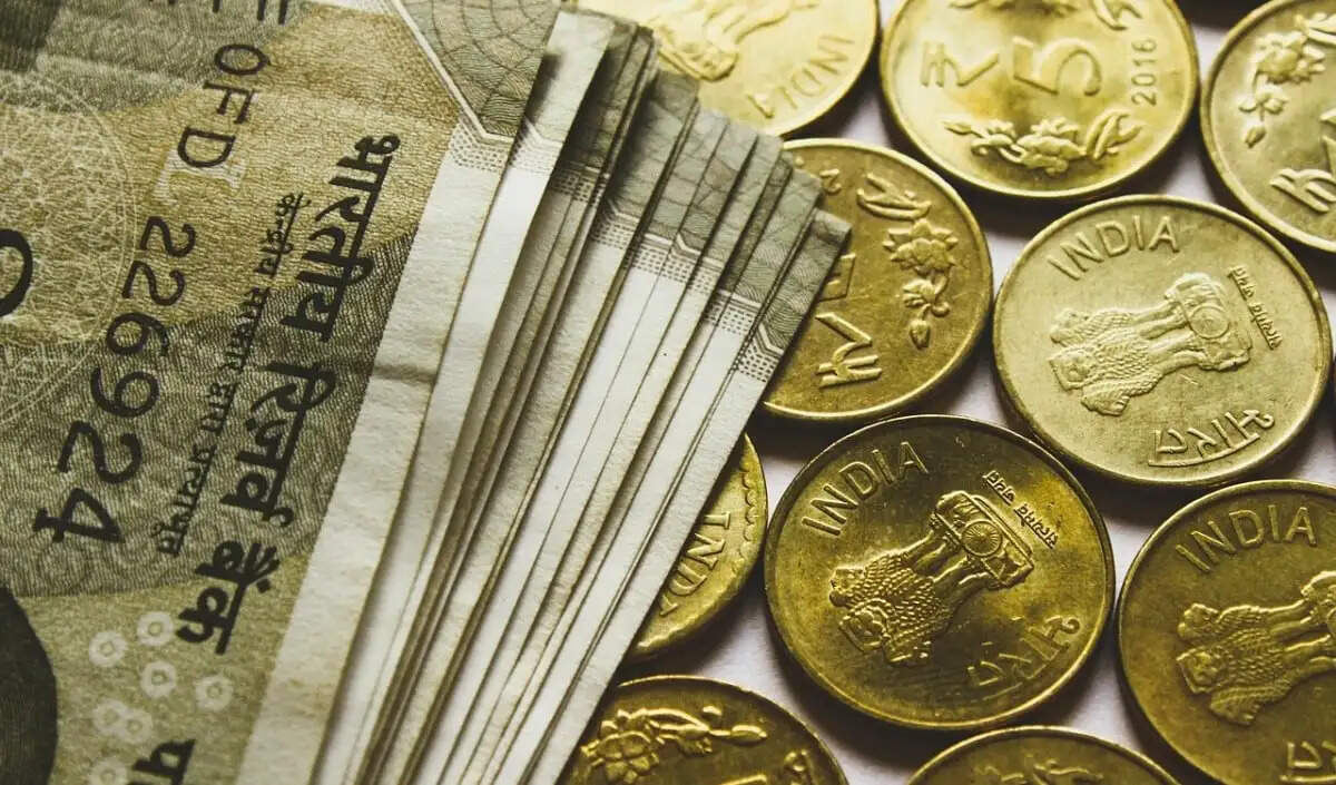 भारतीय रुपया अमेरिकी डॉलर के मुकाबले मजबूत, 95.53 पर पहुंचा