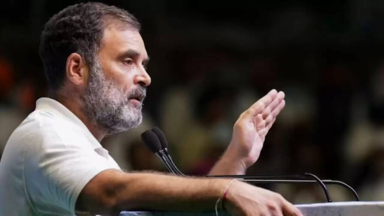 राहुल गांधी ने मोदी पर साधा निशाना, ट्रंप के दावों पर उठाए सवाल