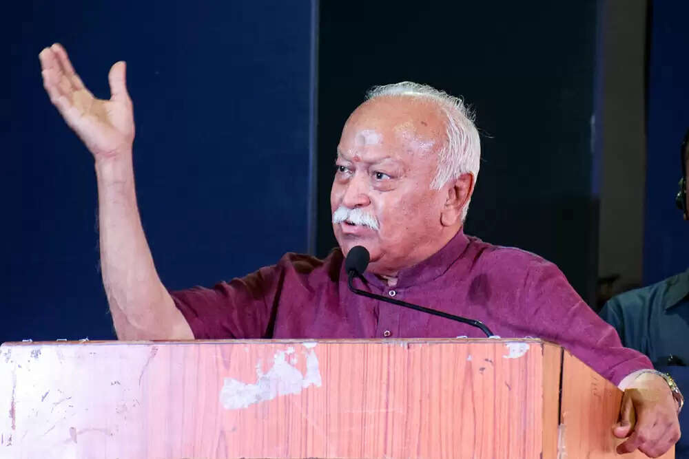 मोहन भागवत ने सरकार की शिक्षा और स्वास्थ्य नीतियों पर उठाए सवाल