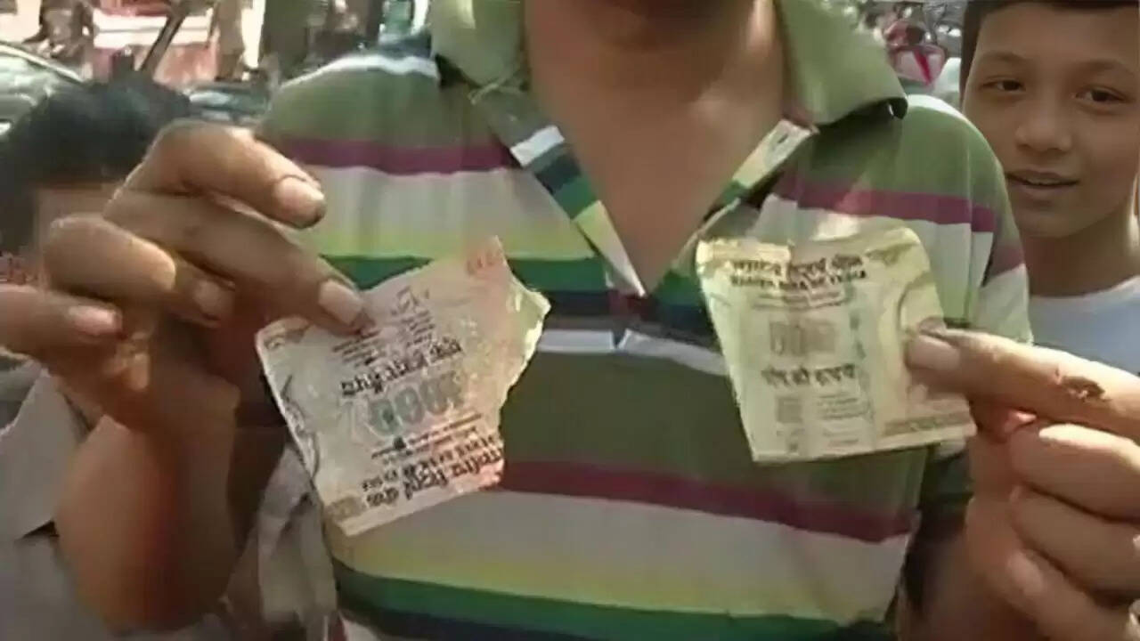 फटे नोटों को बदलने की प्रक्रिया: जानें क्या करें
