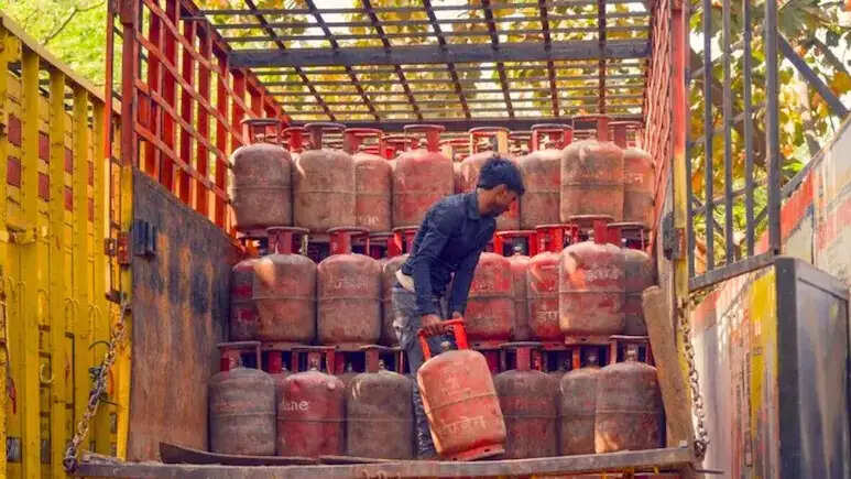 LPG गैस बुकिंग में बदलाव: जानें नए नियम और समय