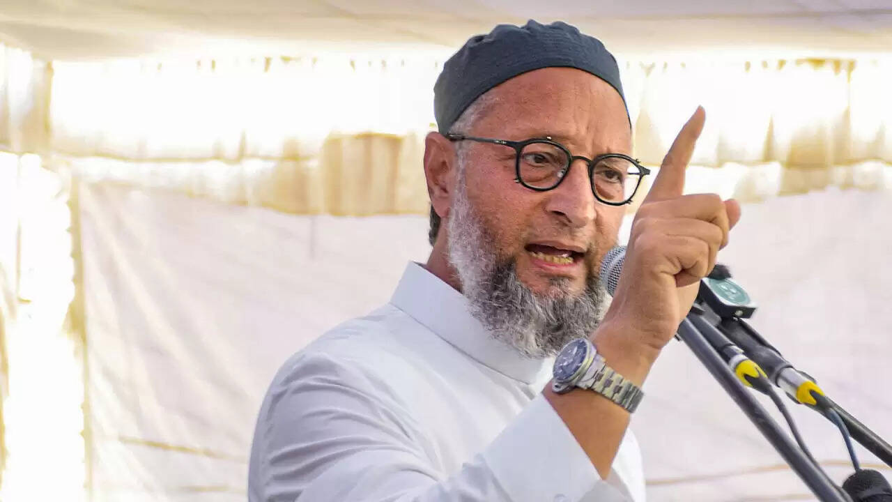 क्या हिजाब पहनने वाली महिला बन सकती है भारत की प्रधानमंत्री? ओवैसी के बयान पर गरमाई सियासत