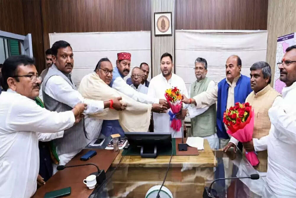 तेजस्वी यादव की जल्दी: क्या है पीछे की कहानी?