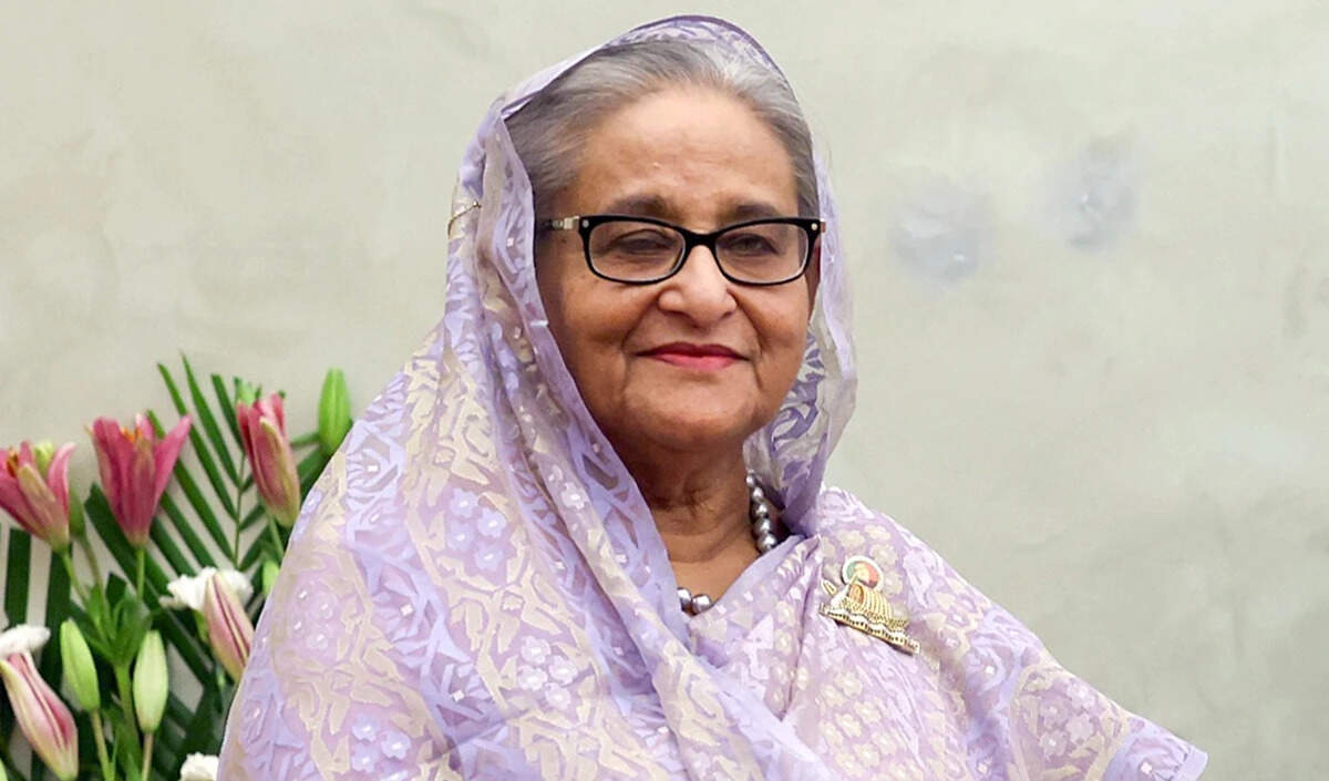 बांग्लादेश में राजनीतिक संकट: शेख हसीना का मुहम्मद यूनुस पर हमला