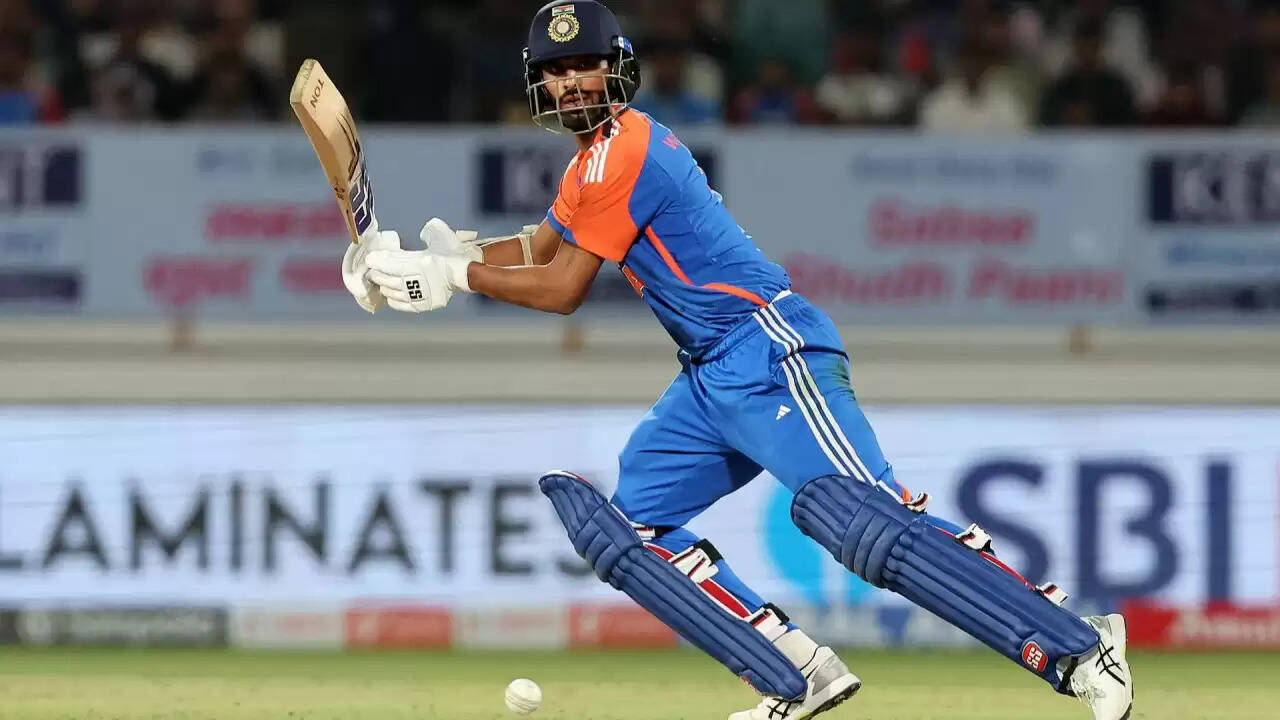 IND vs NZ: चोटिल वाशिंगटन सुंदर को बल्लेबाजी के लिए भेजने पर उठे सवाल