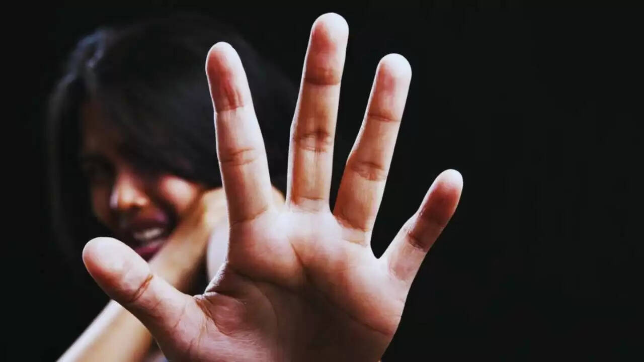 मुंबई में पिता द्वारा बेटी के साथ बलात्कार: दिल दहला देने वाली घटना का खुलासा