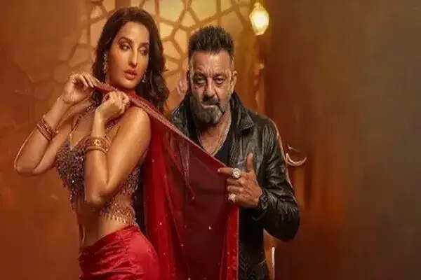 राष्ट्रीय महिला आयोग ने 'सरके चुनर' गाने पर लिया संज्ञान, 5 लोगों को समन