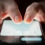 अपने ऑनलाइन अकाउंट्स की सुरक्षा कैसे करें: जानें महत्वपूर्ण टिप्स